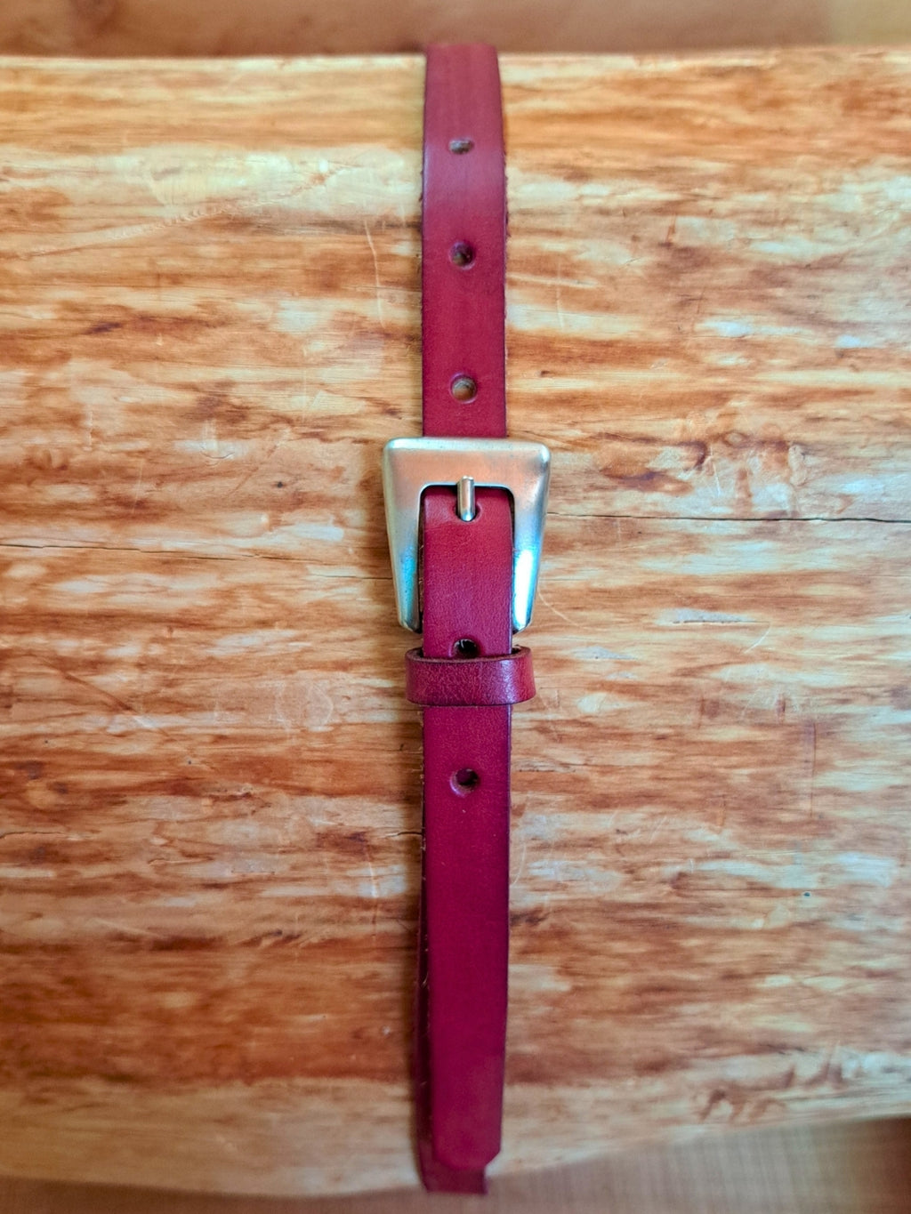 The Crimson Minimalist Thin Leather Belt (16mm)