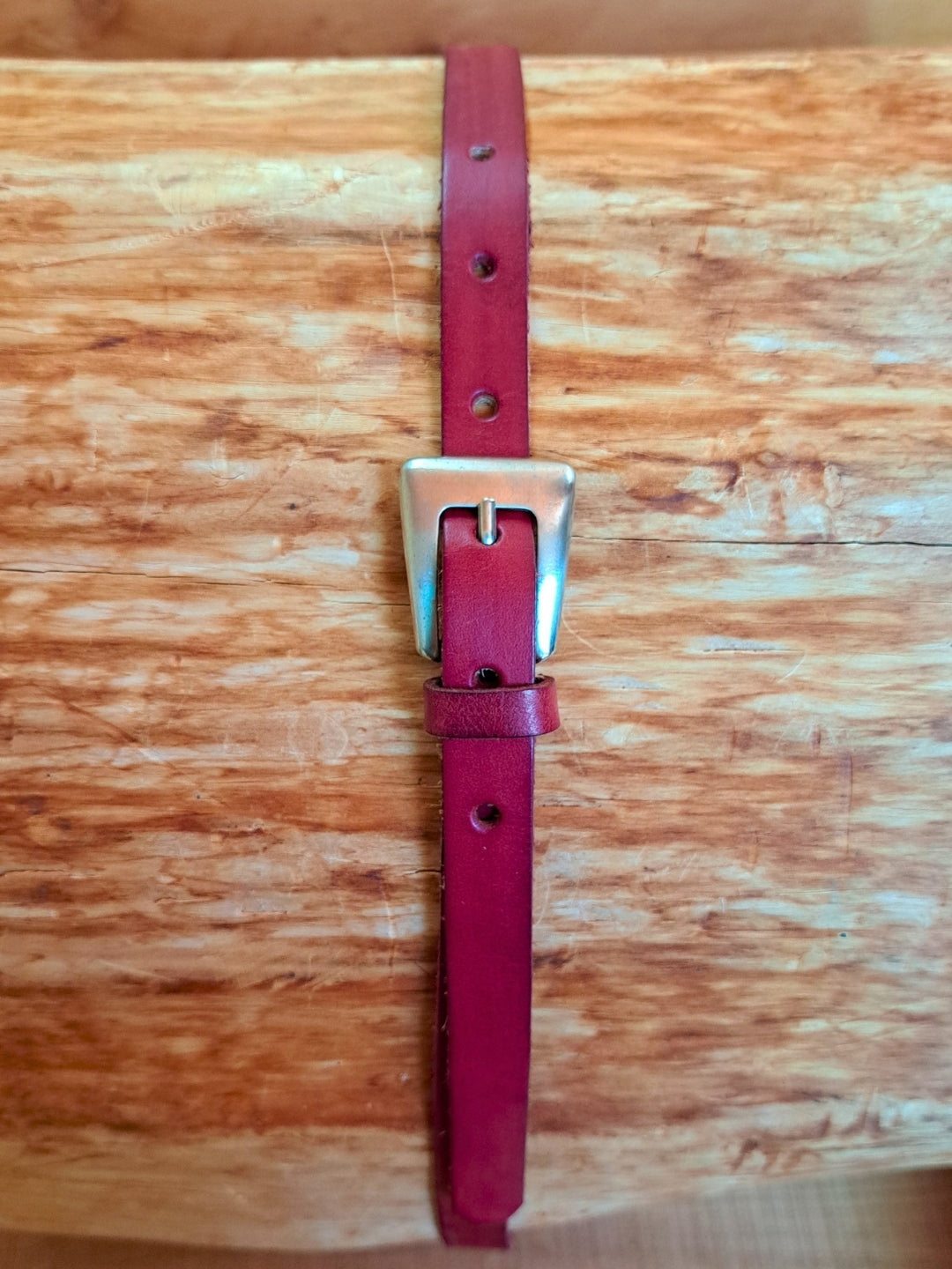The Crimson Minimalist Thin Leather Belt (16mm)