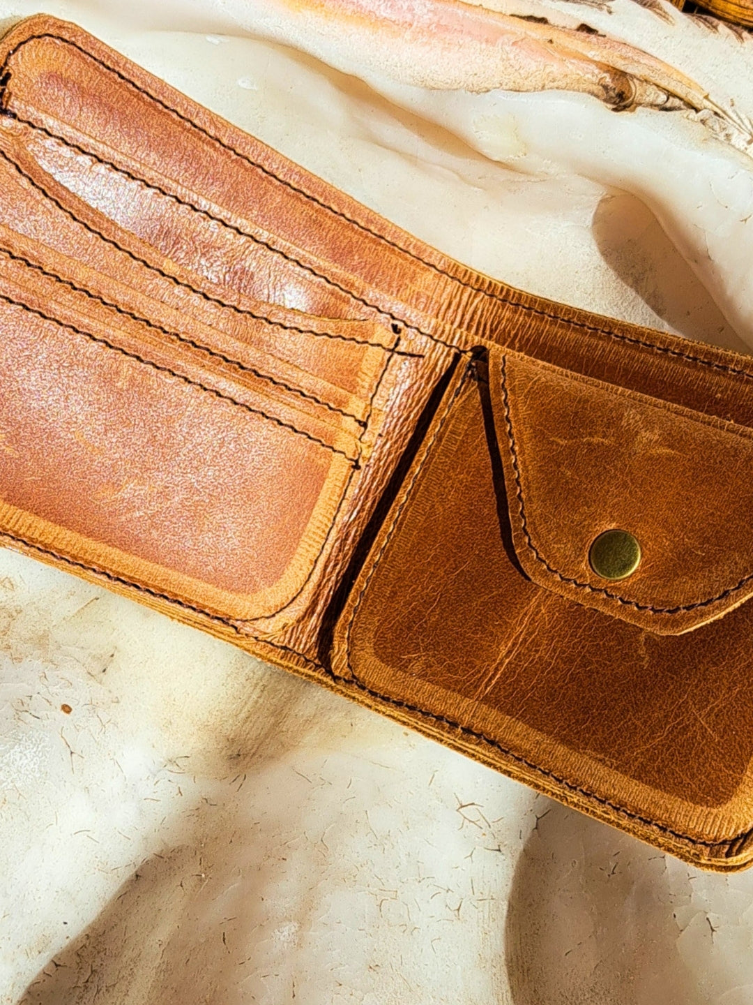 Timeless Genuine Leather Mens Wallet (Large)